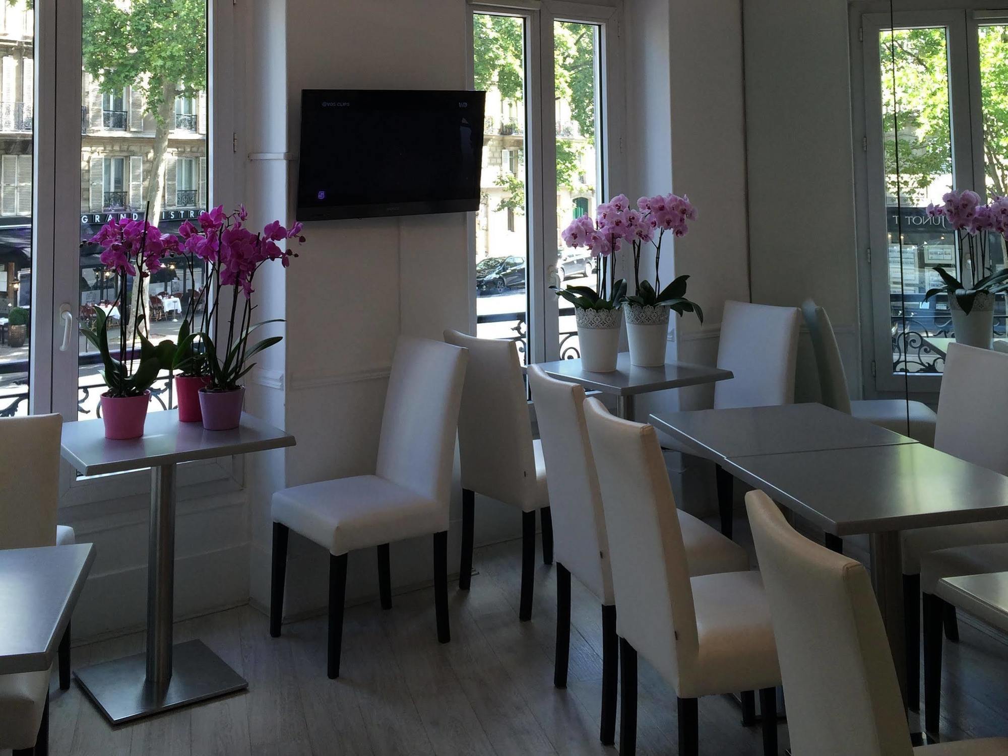 Avama Prony Hotel París