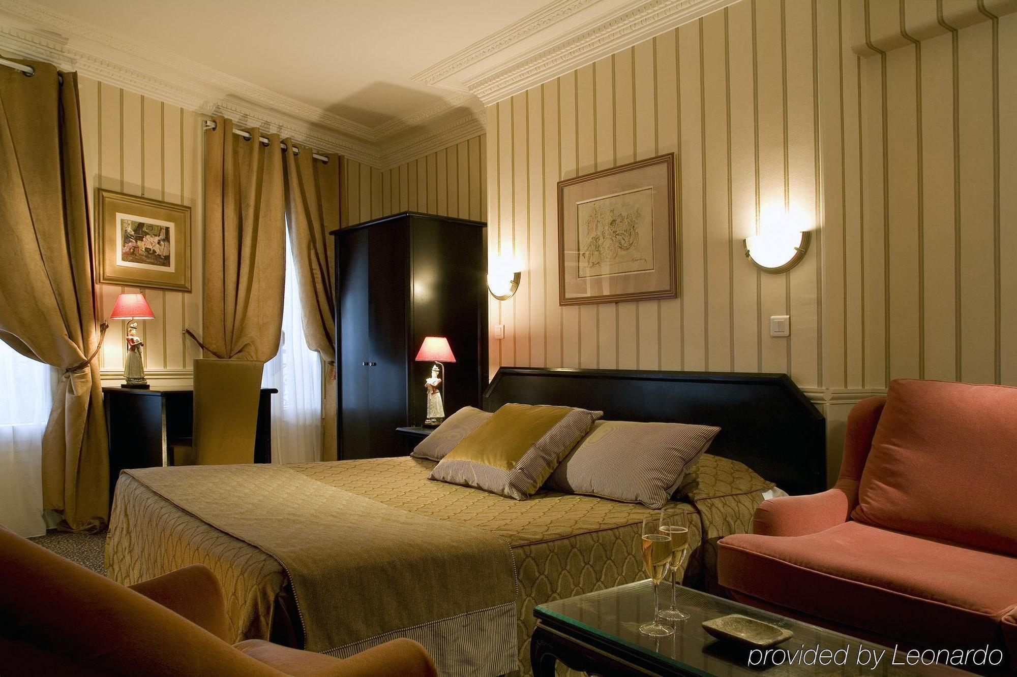 Avama Prony 3* París